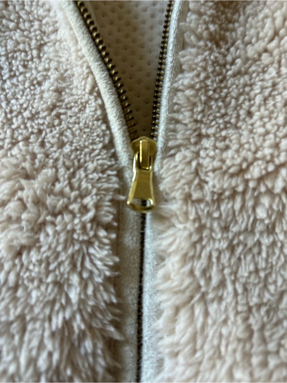 Varley Plush Sherpa Zip-Up Jacket in Light Beige - Picture 4 of 7